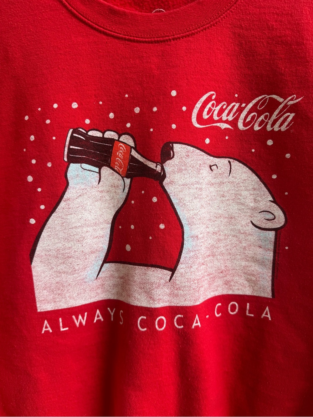 Coca-Cola Red Crewneck Sweatshirt with Polar Bear Graphic Medium Oversized - Picture 2 of 9